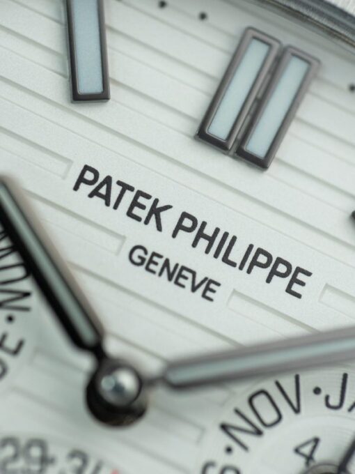 Patek Philippe Nautilus 5740 Replica Watches White Dial Automatic Movement 40mm - Image 5