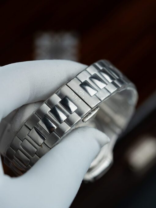 Patek Philippe Nautilus 5740 Replica Watches White Dial Automatic Movement 40mm - Image 16
