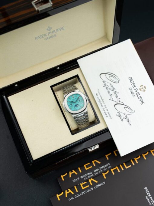 Patek Philippe Nautilus 5740 Luxury Fake Watches Tiffany Dial Automatic Movement 40mm - Image 3