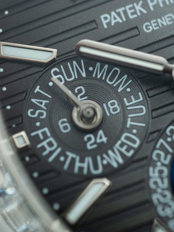 Patek Philippe Nautilus 5740 Imitation Watches Gray Dial Automatic Movement 40mm - Image 8