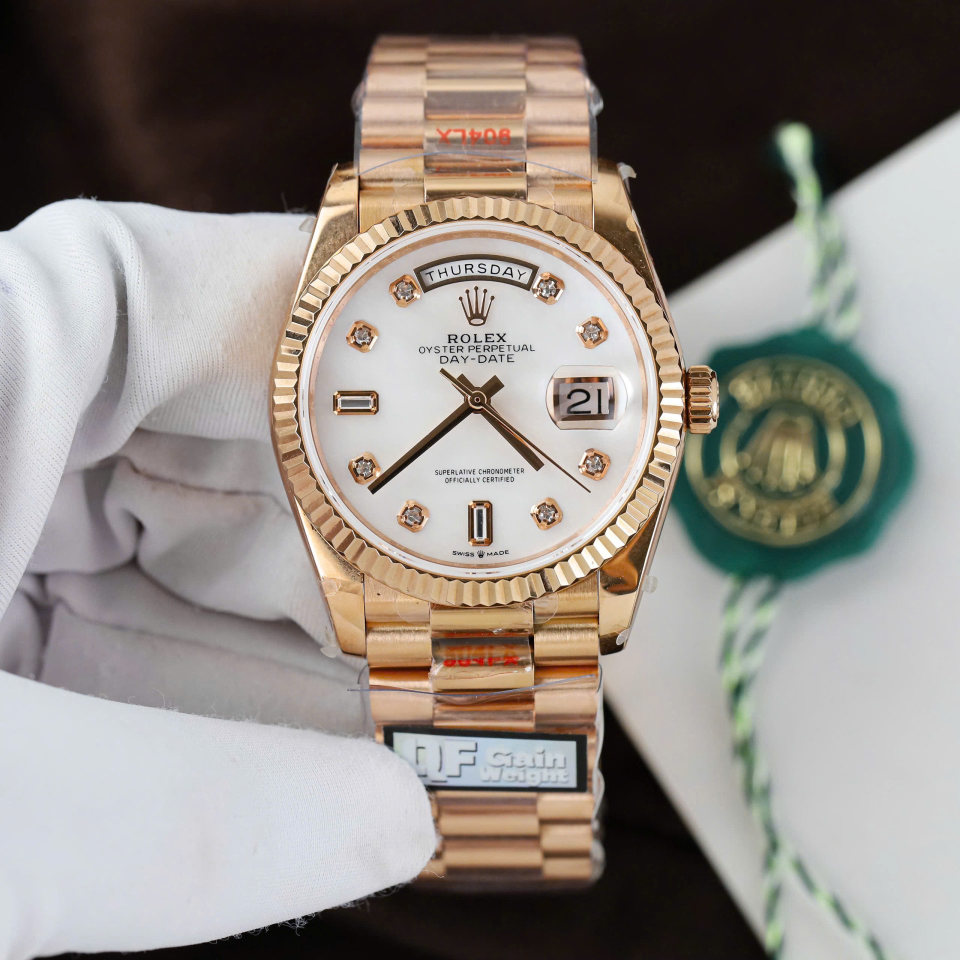 Rolex Day-Date 128235 Imitation Watches MOP Dial Weight 156 Grams QF Factory 36mm