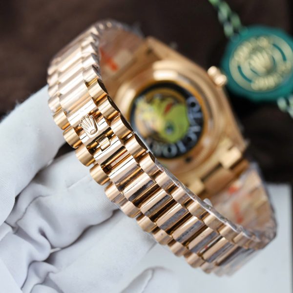 Rolex Day-Date 128235 Imitation Watches MOP Dial Weight 156 Grams QF Factory 36mm - Image 11
