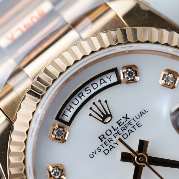 Rolex Day-Date 128235 Imitation Watches MOP Dial Weight 156 Grams QF Factory 36mm - Image 7