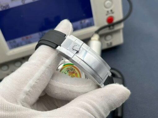 Rolex Luxury Fake Watches Cosmograph Daytona 126519LN Black Dial Oysterflex Strap QF Factory 40mm - Image 9