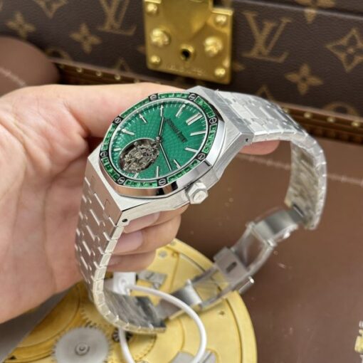 Audemars Piguet Imitation Watches Royal Oak Selfwinding Flying Tourbillon 26730BC Dial Green 41mm - Image 4