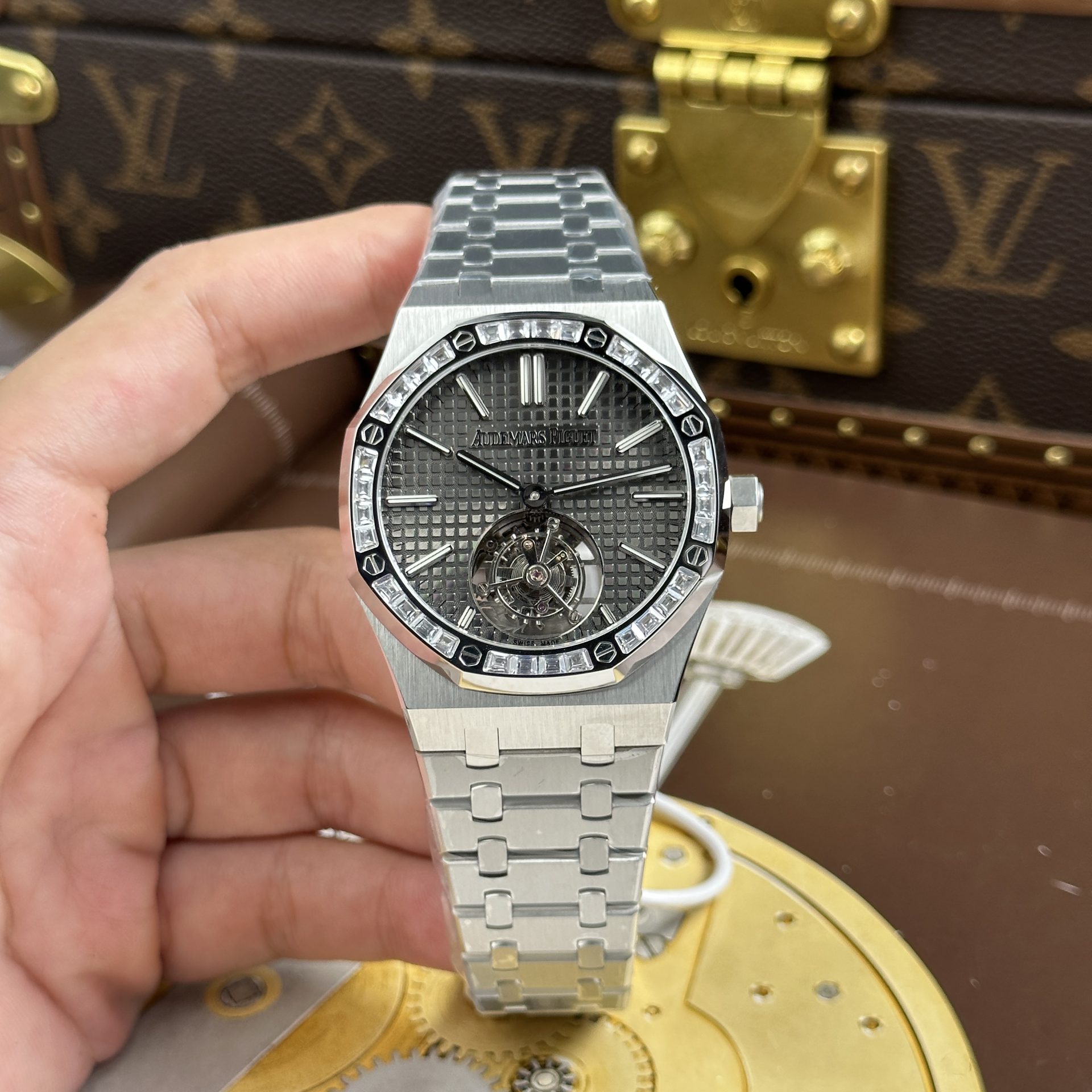 Audemars Piguet Replica Watches Royal Oak Selfwinding Flying Tourbillon 26730BC Dial Gray 41mm