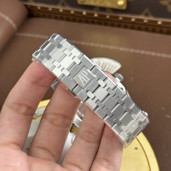 Audemars Piguet Replica Watches Royal Oak Selfwinding Flying Tourbillon 26730BC Dial Gray 41mm - Image 13