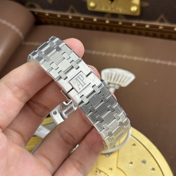 Audemars Piguet Imitation Watches Royal Oak Selfwinding Flying Tourbillon 26730ST Burgundy Dial 41mm - Image 13