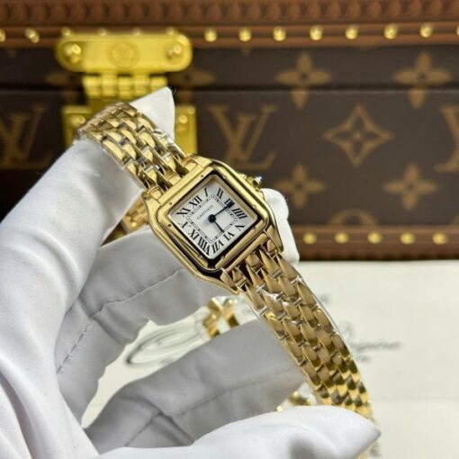 Cartier Panthere Women Replica Watch White Dial Quartz Movement BV Factory 23x30mm - Image 2