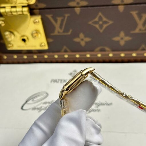 Cartier Panthere Women Replica Watch White Dial Quartz Movement BV Factory 23x30mm - Image 8