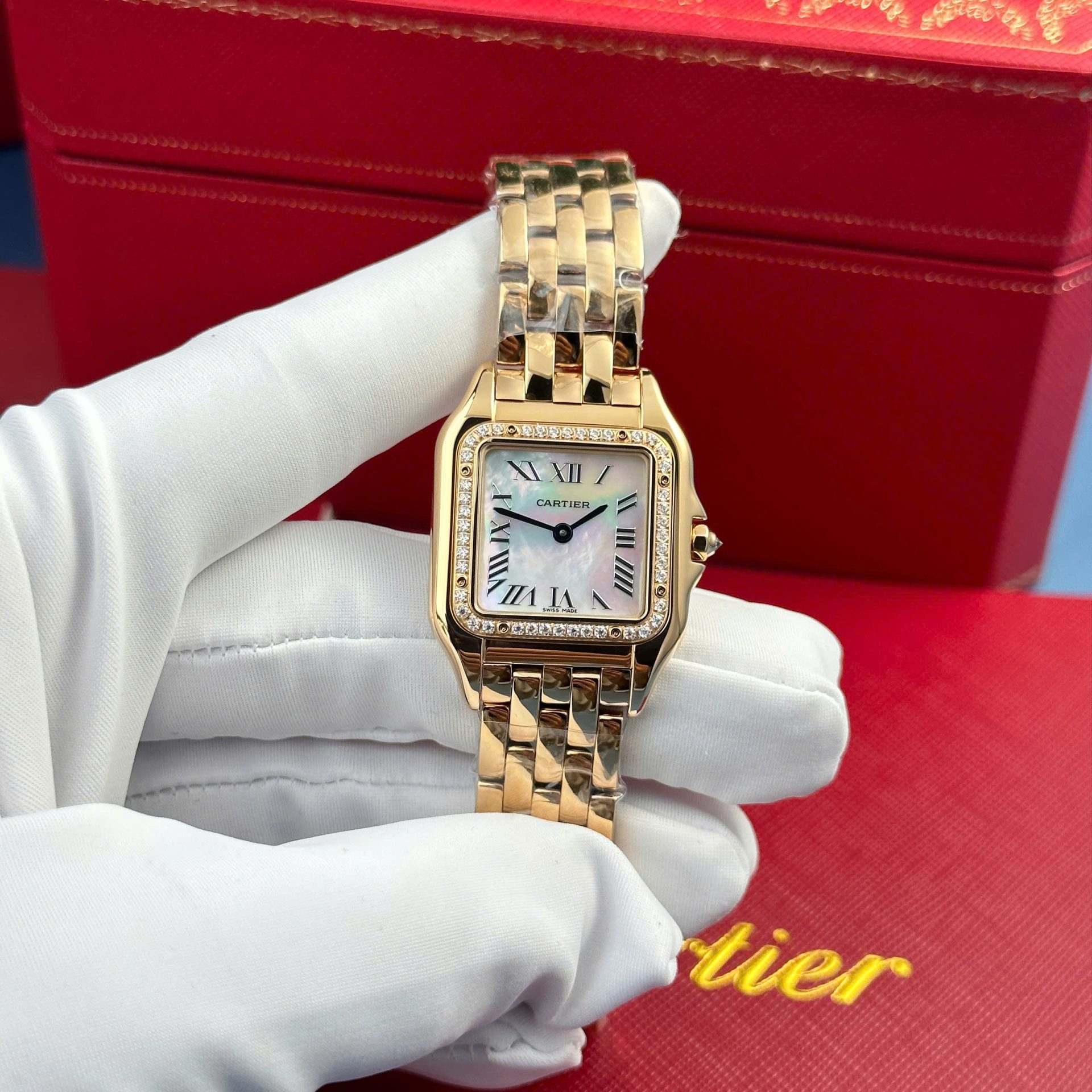 Cartier Panthere Rose Gold Replica Watches Mother Of Pearl Dial AF Factory 27x36mm