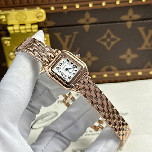 Cartier Panthere Women Luxury Imitation Watches White Dial Quartz Movement BV Factory 23x30mm