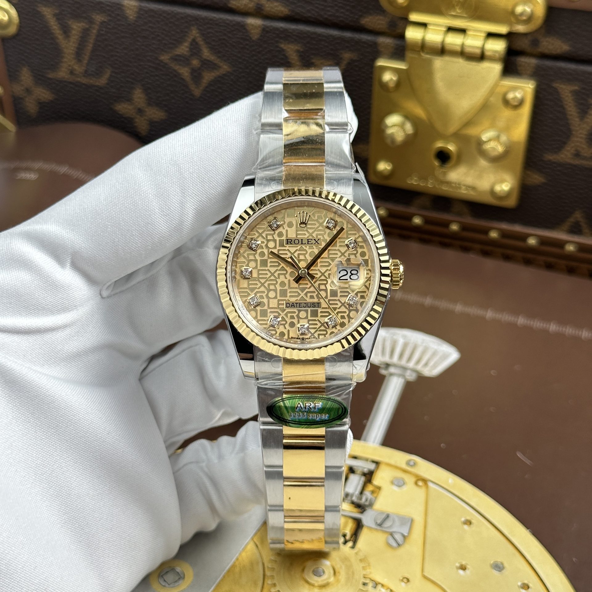 Rolex DateJust Luxury Fake Watches Yellow Dial Oyster Strap AR Factory 36mm